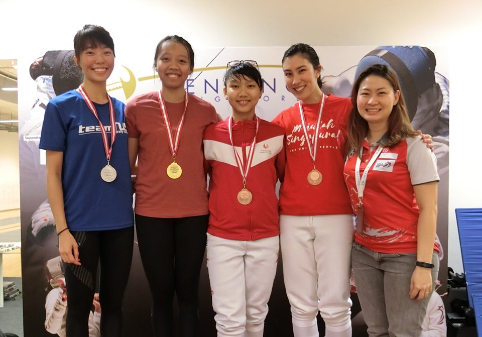 3 gold medals for Blade Club fencers at Senior competition Blade Club